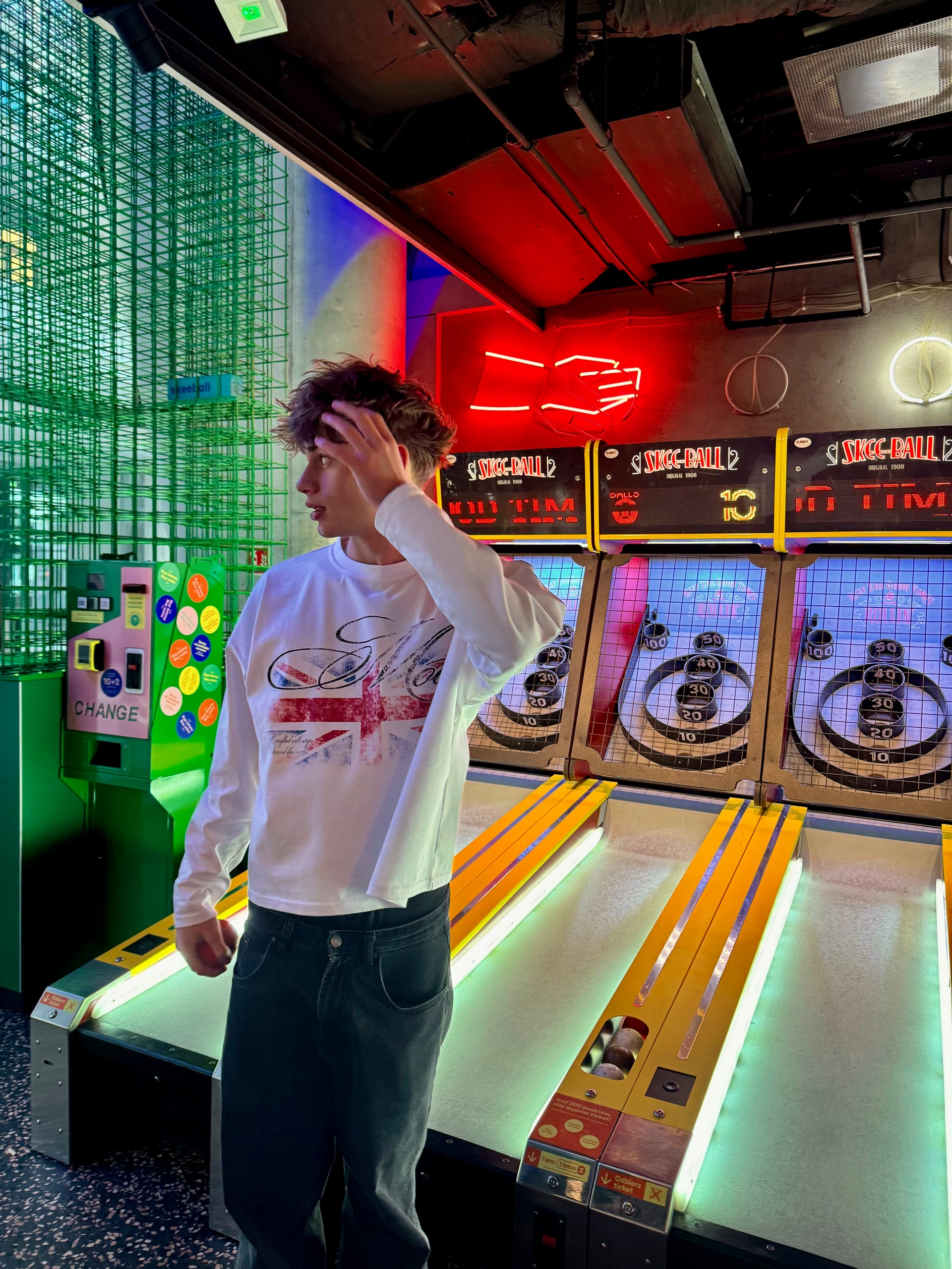 LONDON LONGSLEEVE